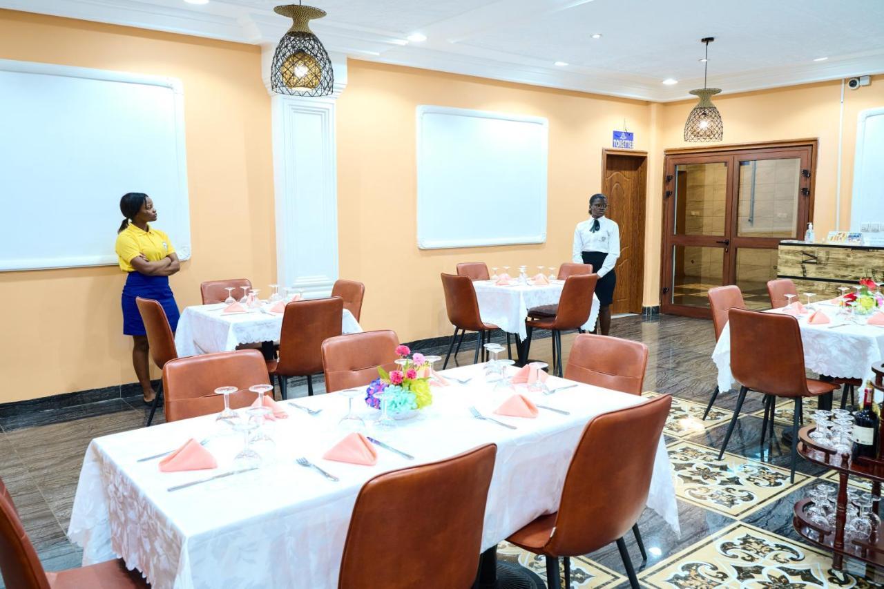 Hotel Sindz Palace Yaoundé Εξωτερικό φωτογραφία