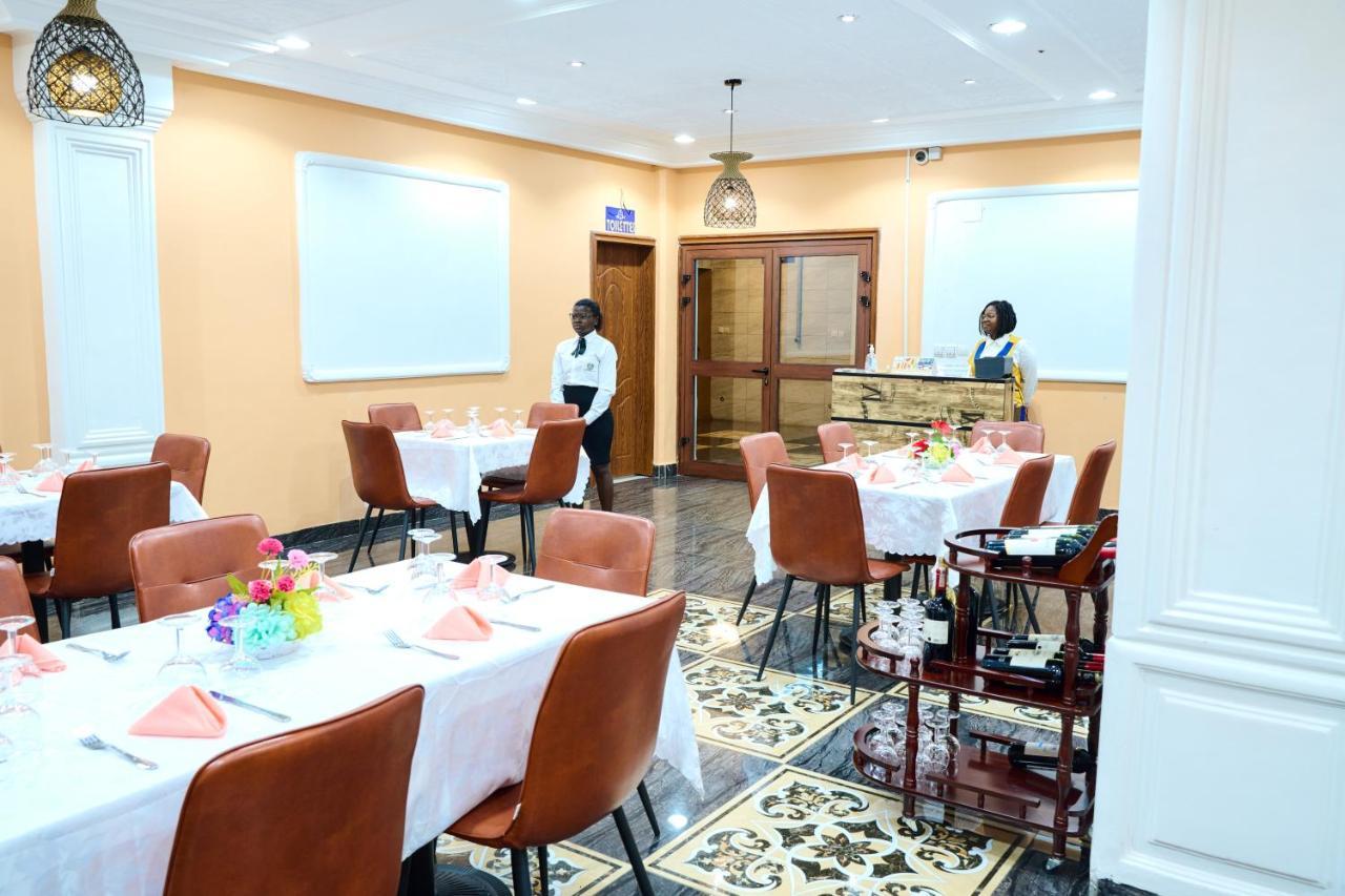 Hotel Sindz Palace Yaoundé Εξωτερικό φωτογραφία